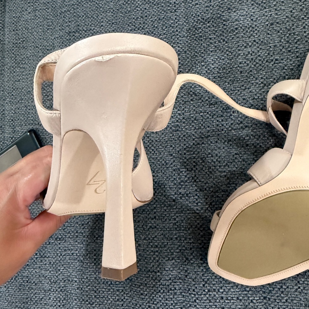 EUC 27 Edit Naturalizer Lanie Elegant Beige Women's Heels - Picture 7 of 8